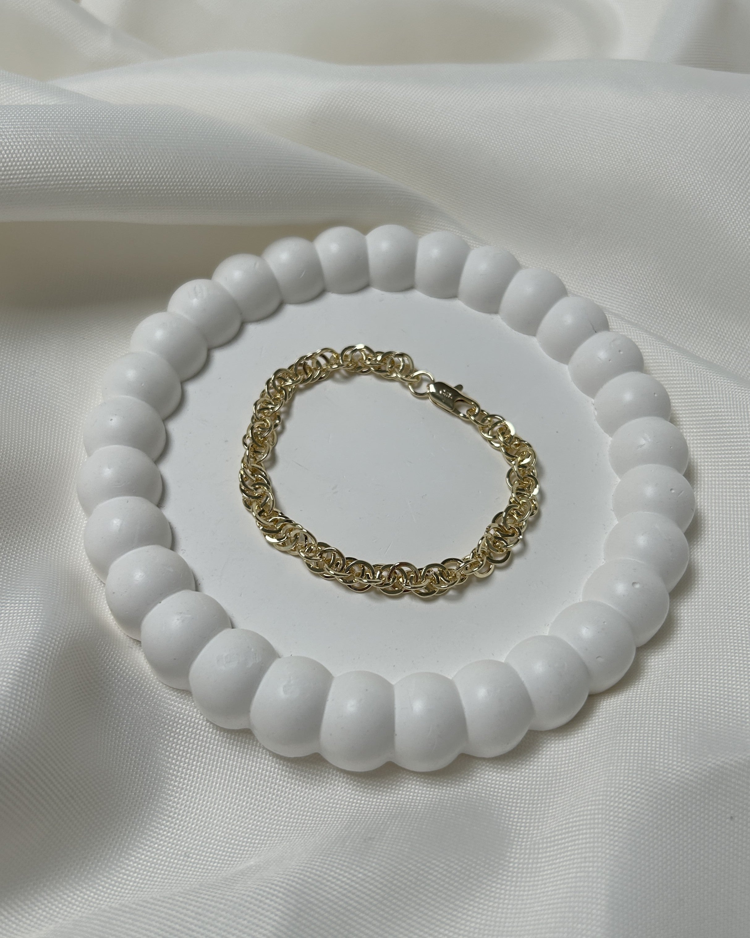 Royal Chain Gold Çelik Bileklik – Güçlü ve Zamansız Halka Tasarım