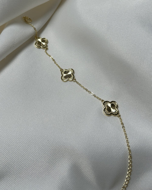 3 Yonca Figürlü Zincir Çelik Bileklik