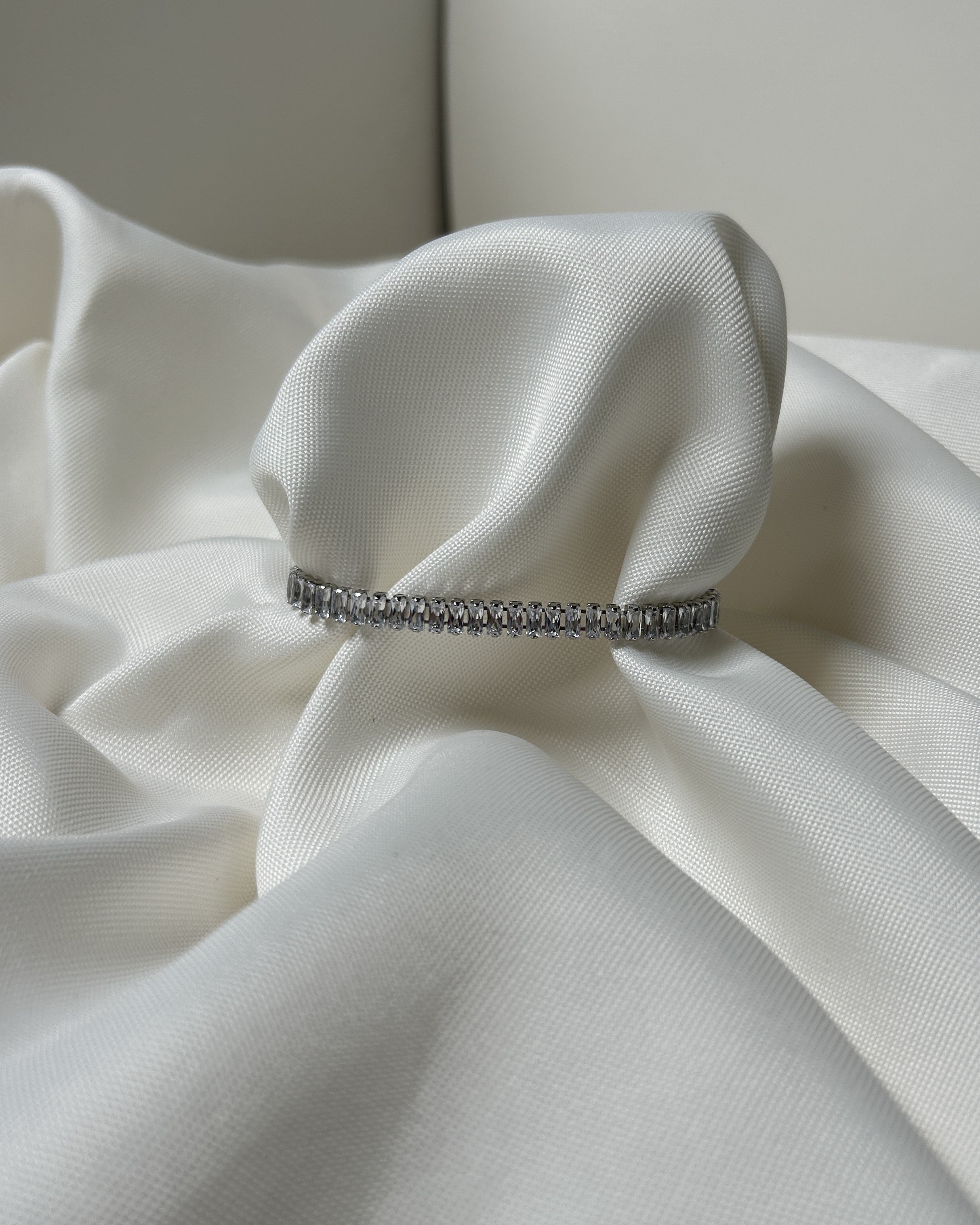 Baget Zirkon Taşlı Gümüş Renk Çelik Tennis Bileklik