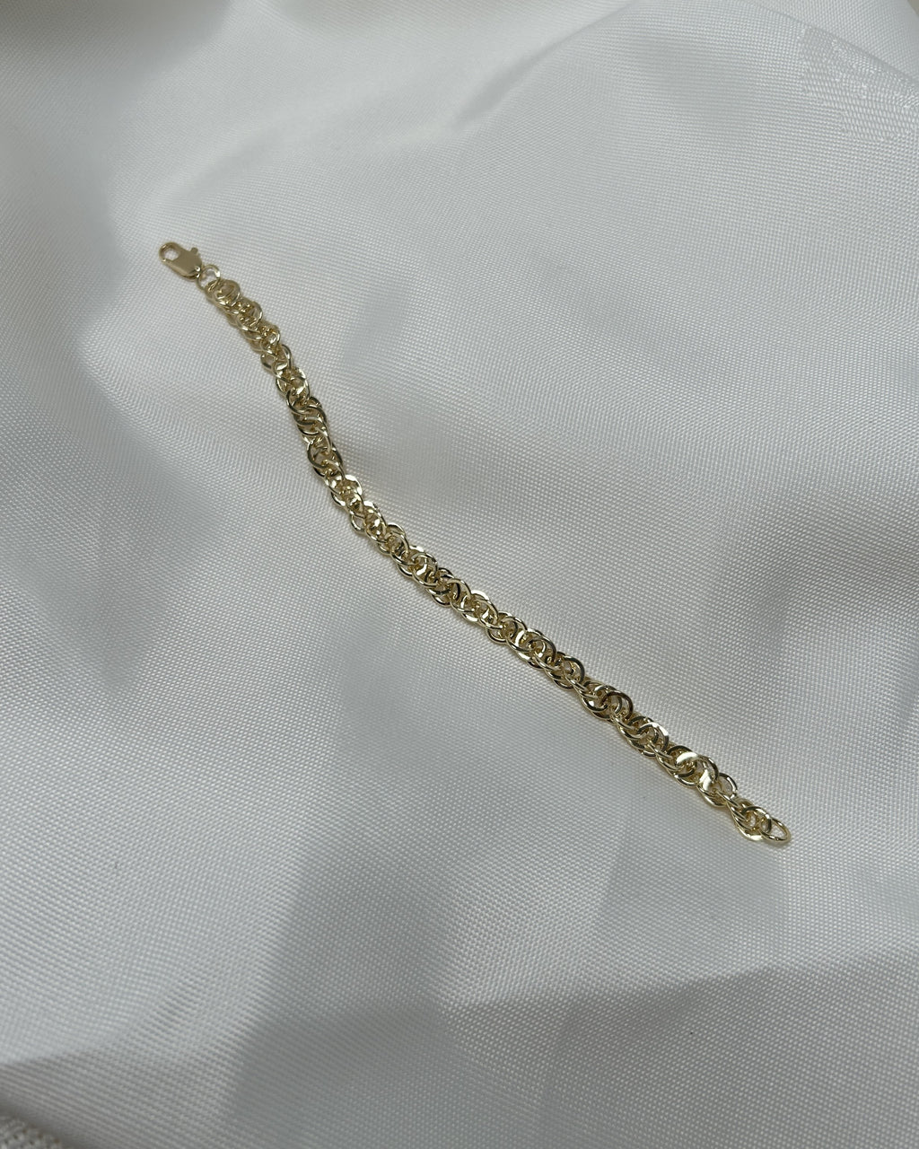 Royal Chain Gold Çelik Bileklik – Güçlü ve Zamansız Halka Tasarım
