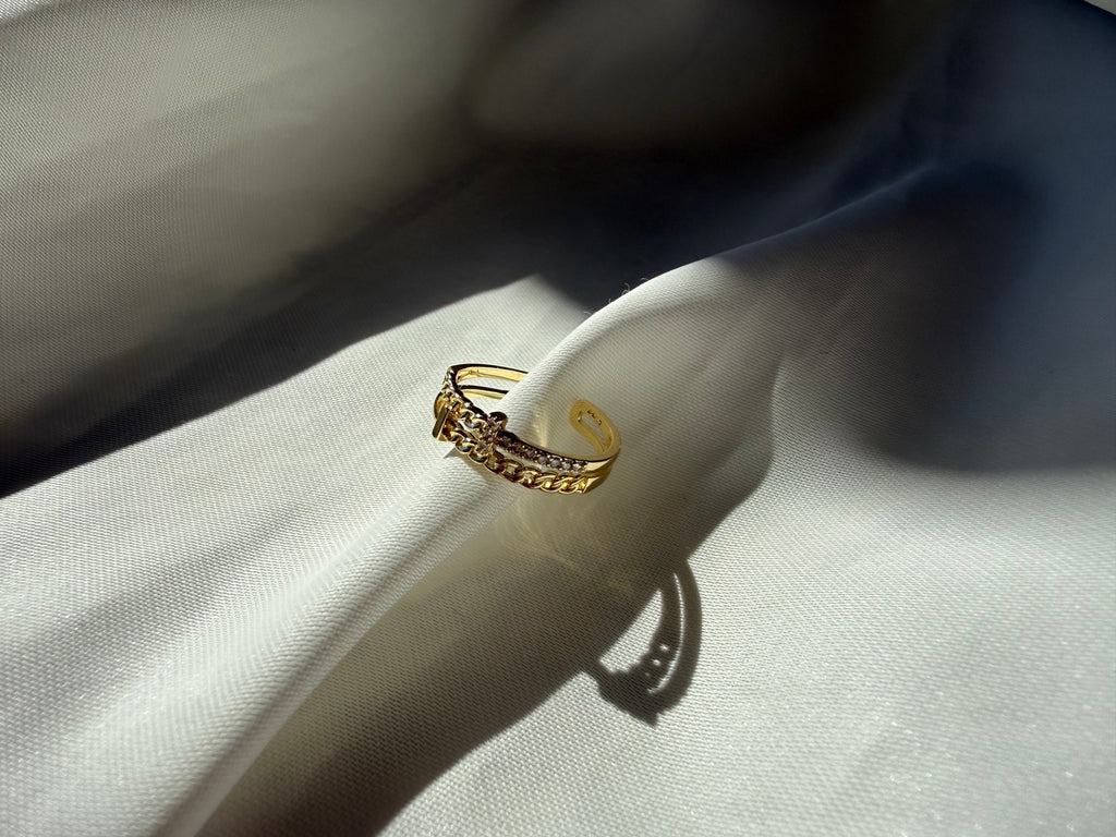 Zincirli Zirkon Taşlı Ayarlanabilir Çelik Yüzük