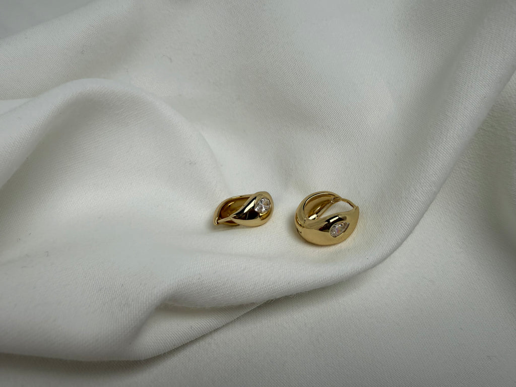 Zirkon Taşlı Damla Çelik Küpe XP