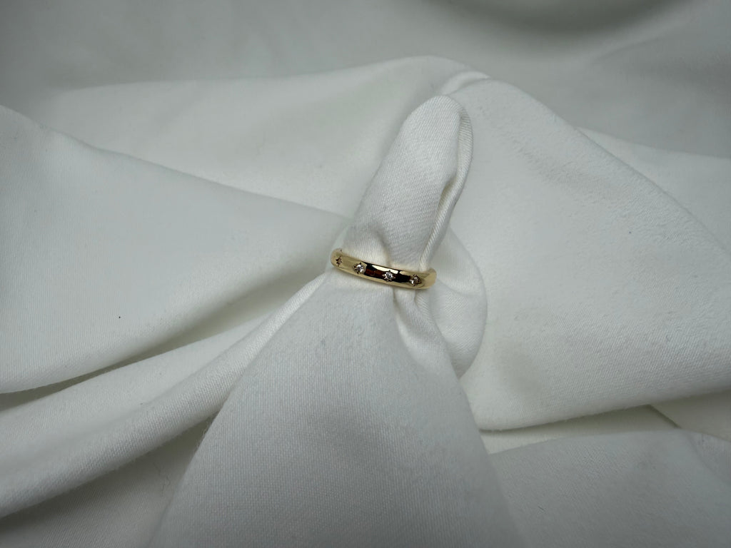 Yıldız Detaylı Taşlı Çelik Yüzük