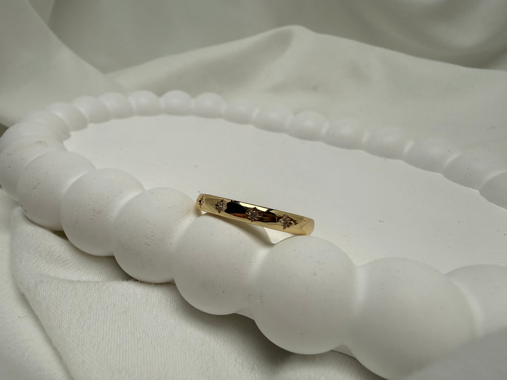 Yıldız Detaylı Taşlı Çelik Yüzük