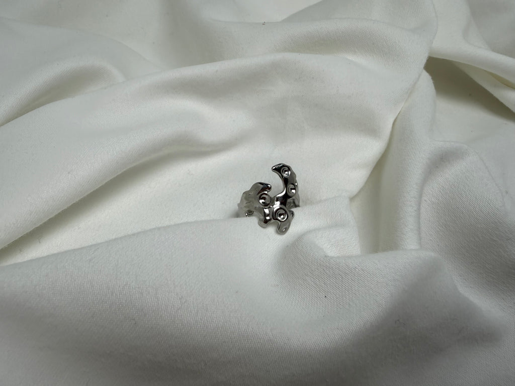 Tasarım Desenli Şık Çelik Yüzük