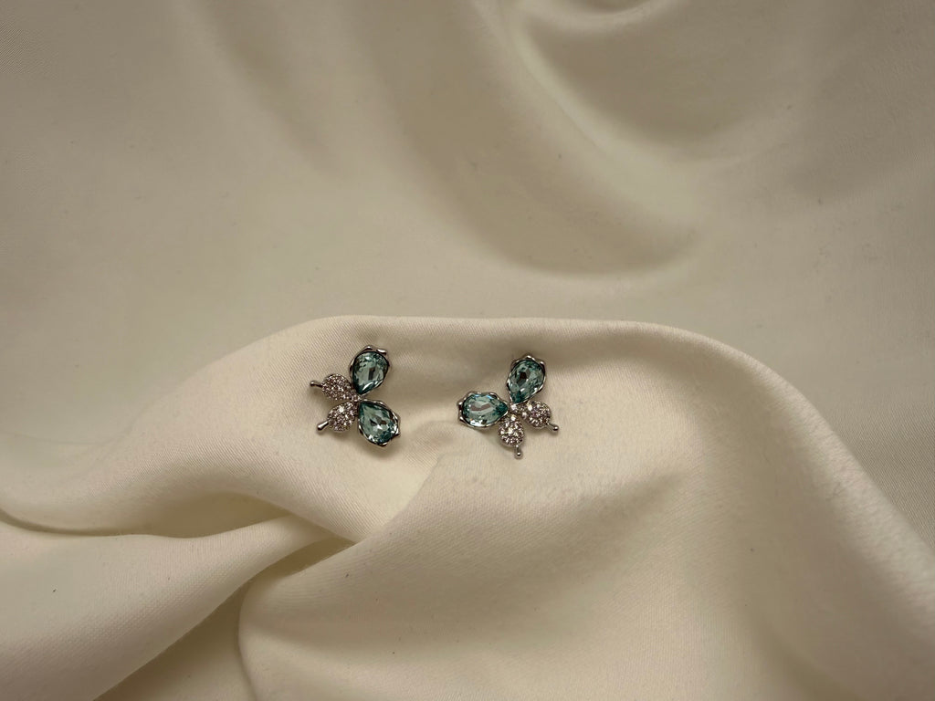 Turkuaz Taşlı Kelebek Figürlü Çelik Küpe