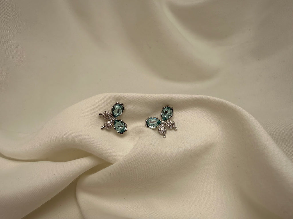 Turkuaz Taşlı Kelebek Figürlü Çelik Küpe