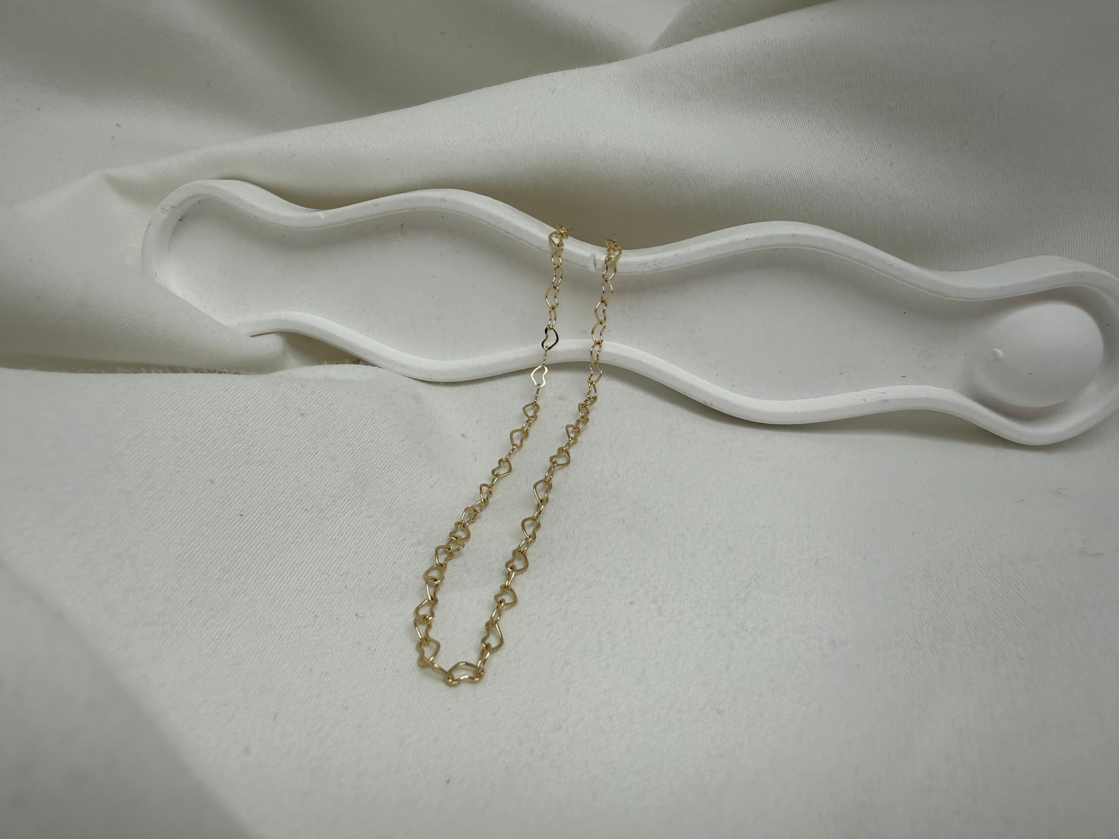 Kalpli Şık Çelik Zincir Kolye