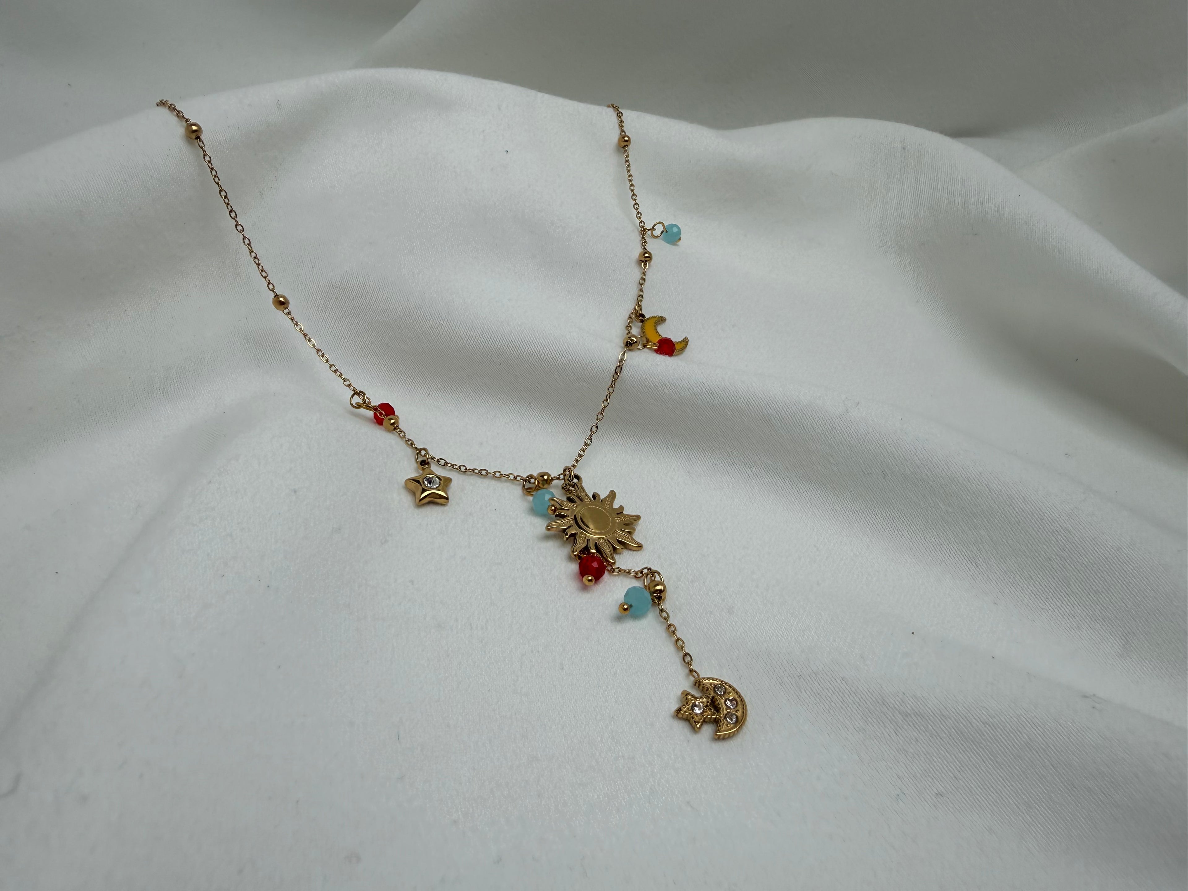 Güneş ve Ay Charmlı Renkli Boncuklu Çelik Y kolye