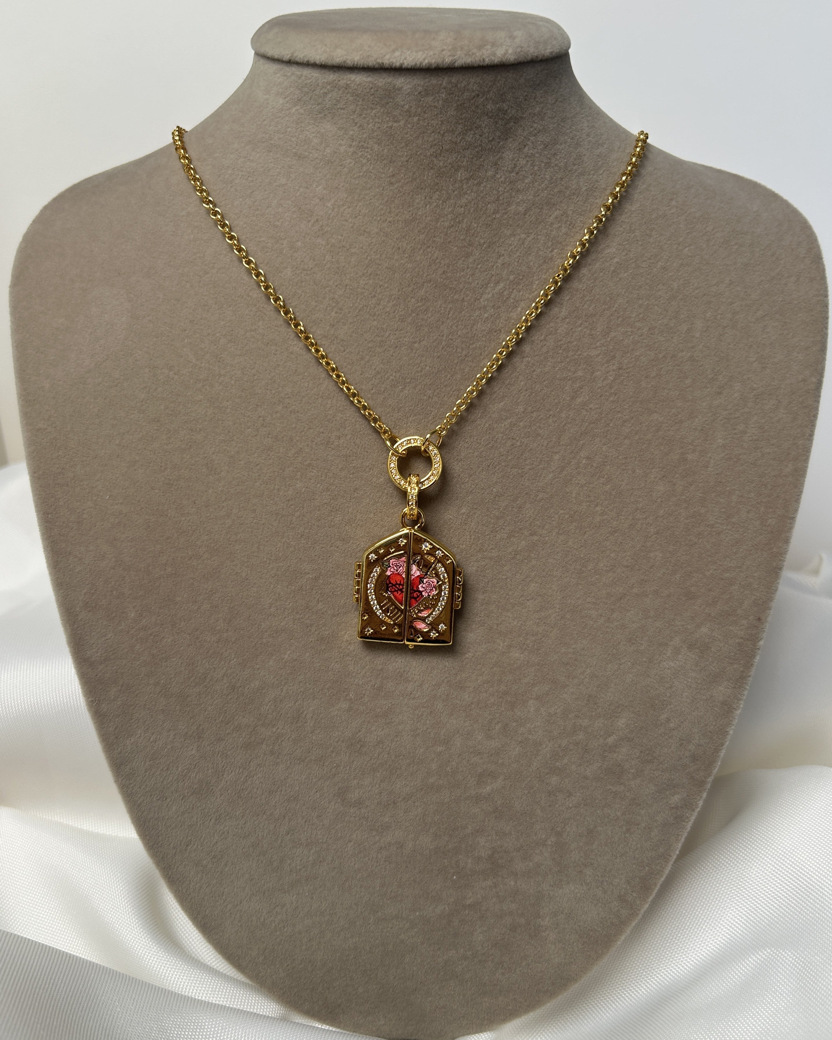 Çelik Kalpli Çiçekli Kapı Charmlı Açılabilen Çelik Kolye