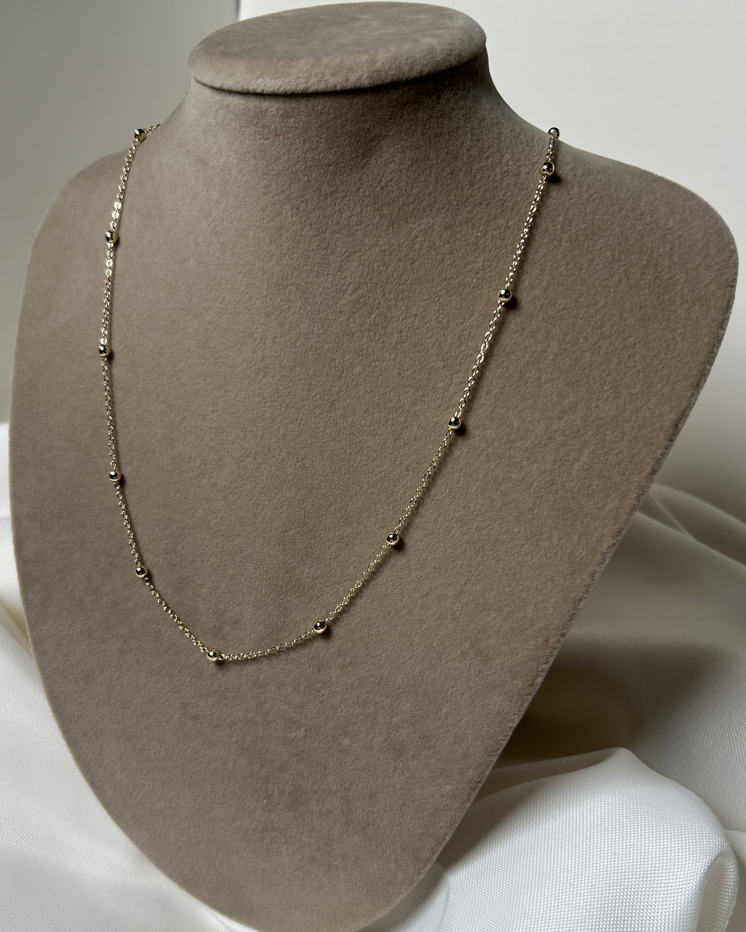 Top Zincir Çelik Kolye