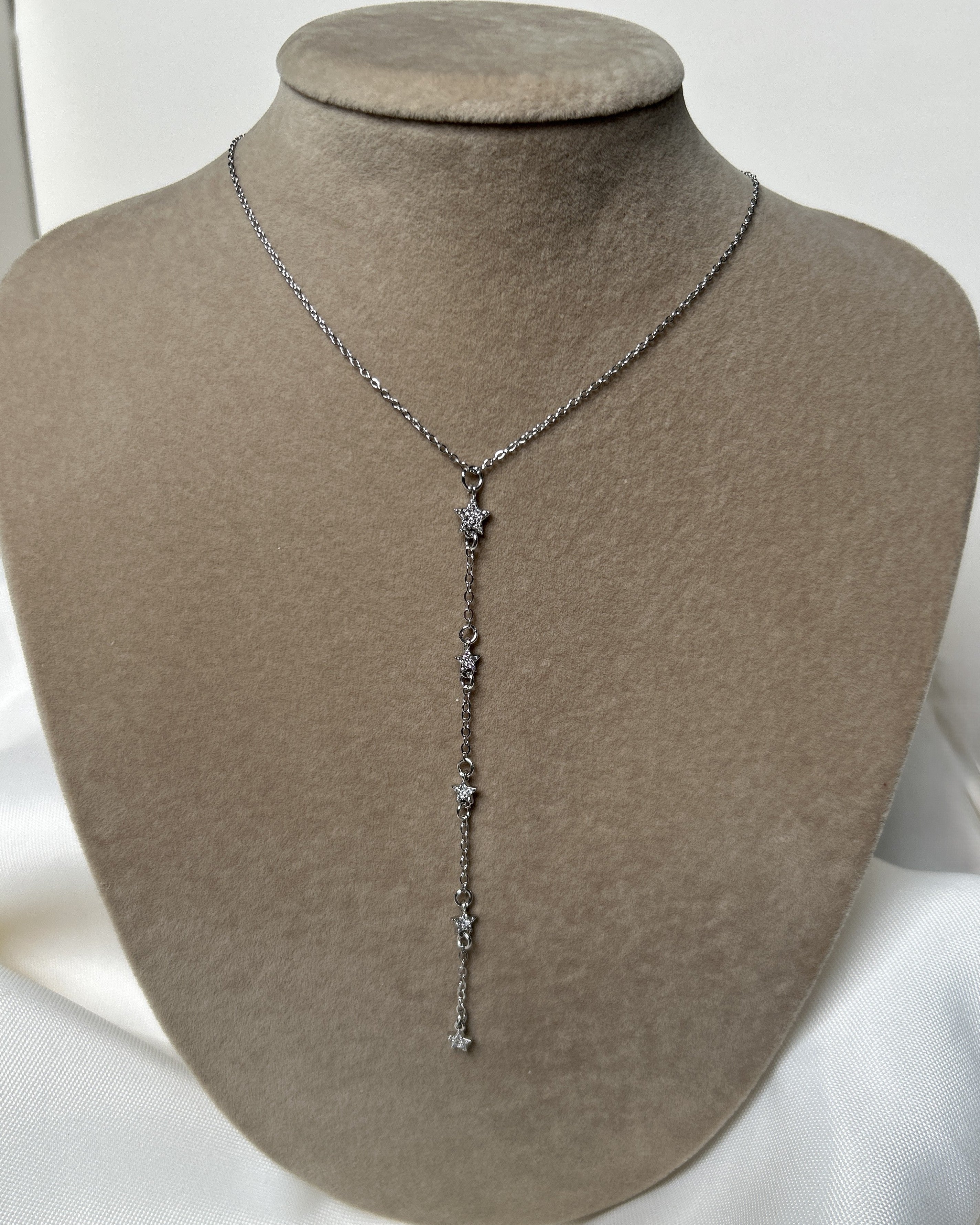 Yıldız Detaylı Taşlı Çelik Y Kolye