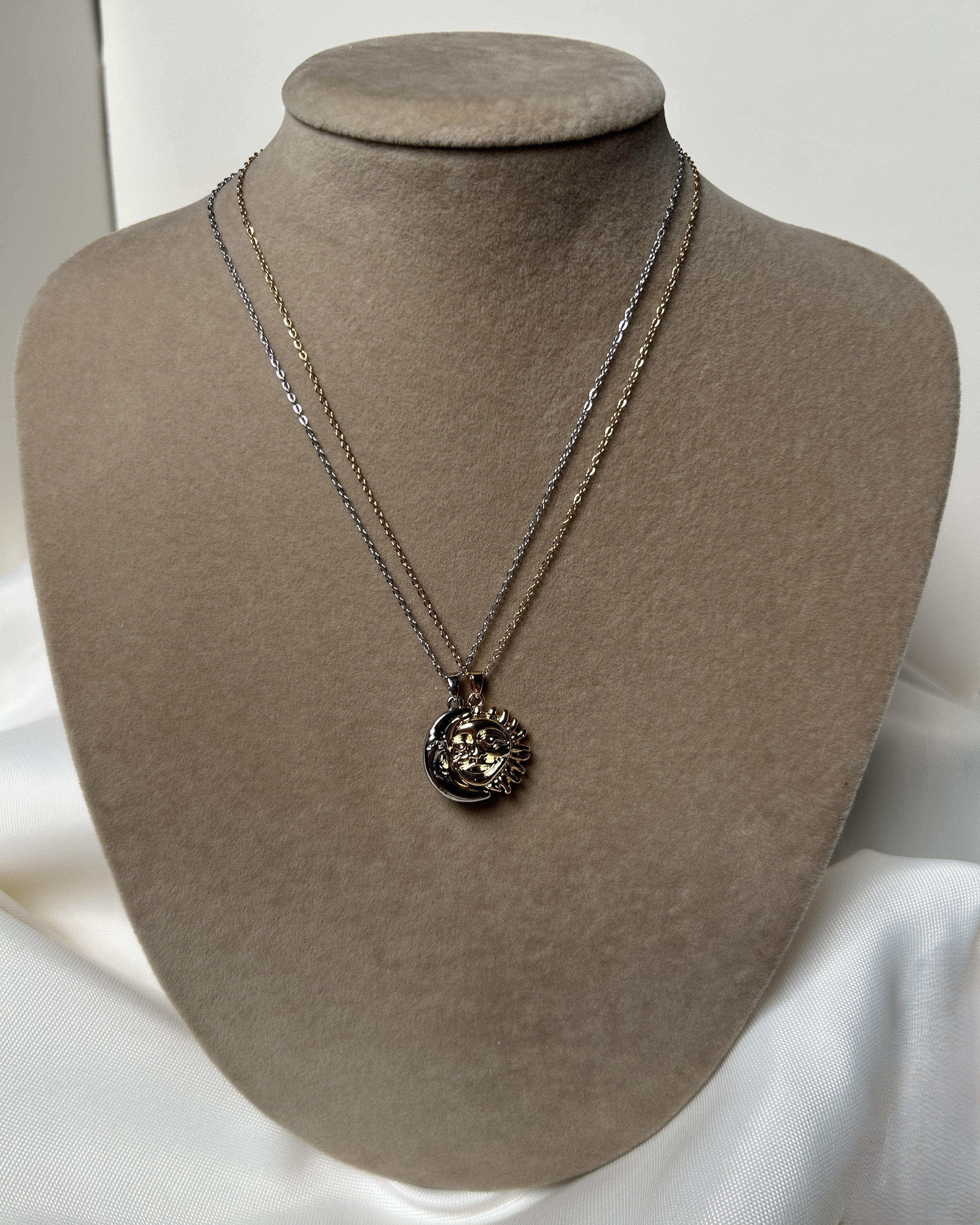 Güneş ve Ay Figürlü İkili Arkadaşlık Çelik Kolye