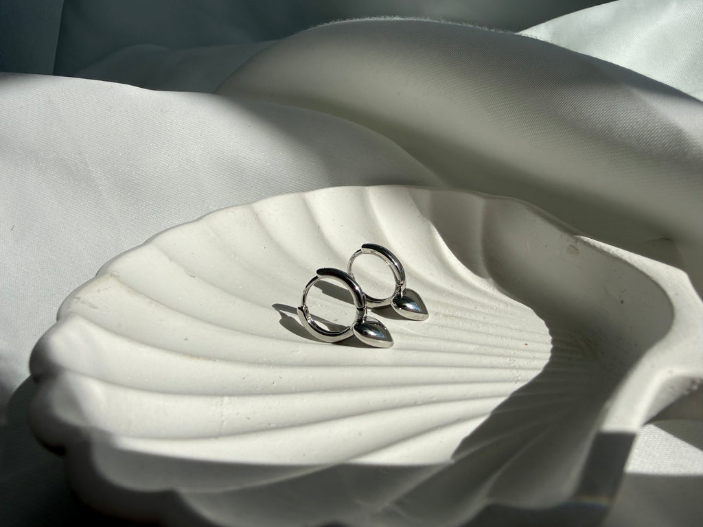 Minimal Kalpli Sallantılı Çelik Küpe