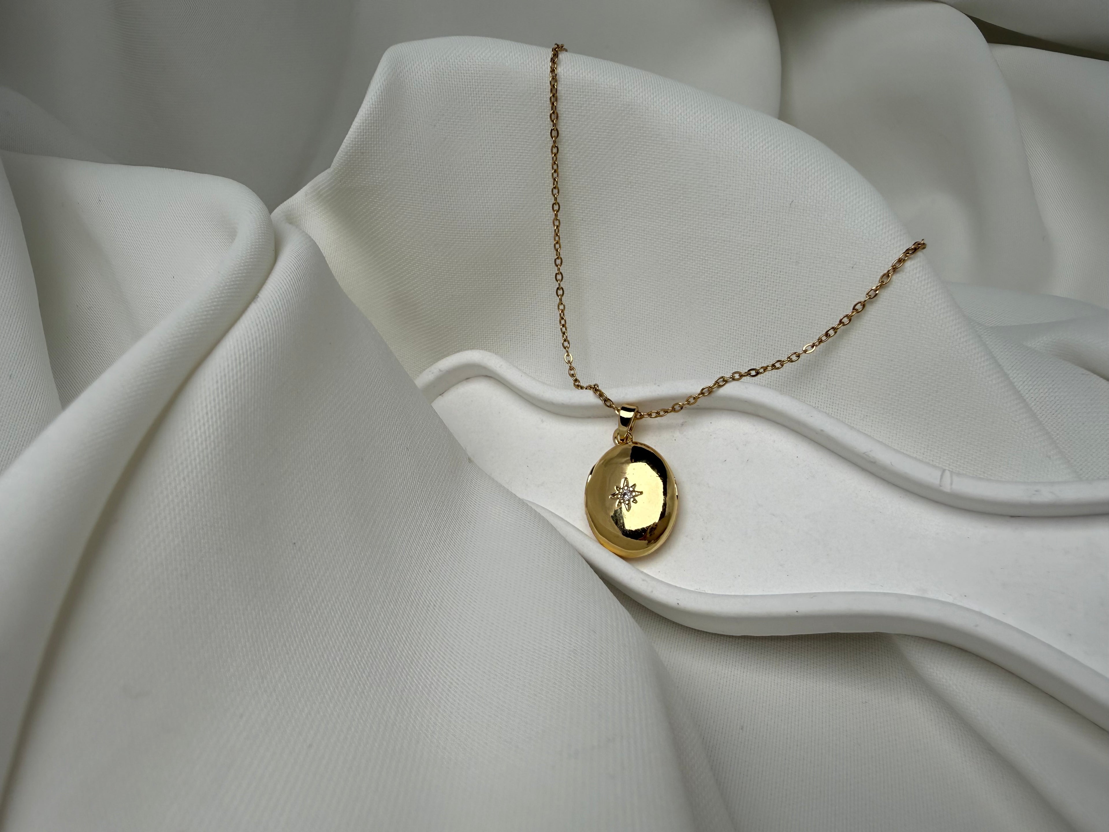 Taşlı Açılabilen Yuvarlak Uçlu Çelik Kolye