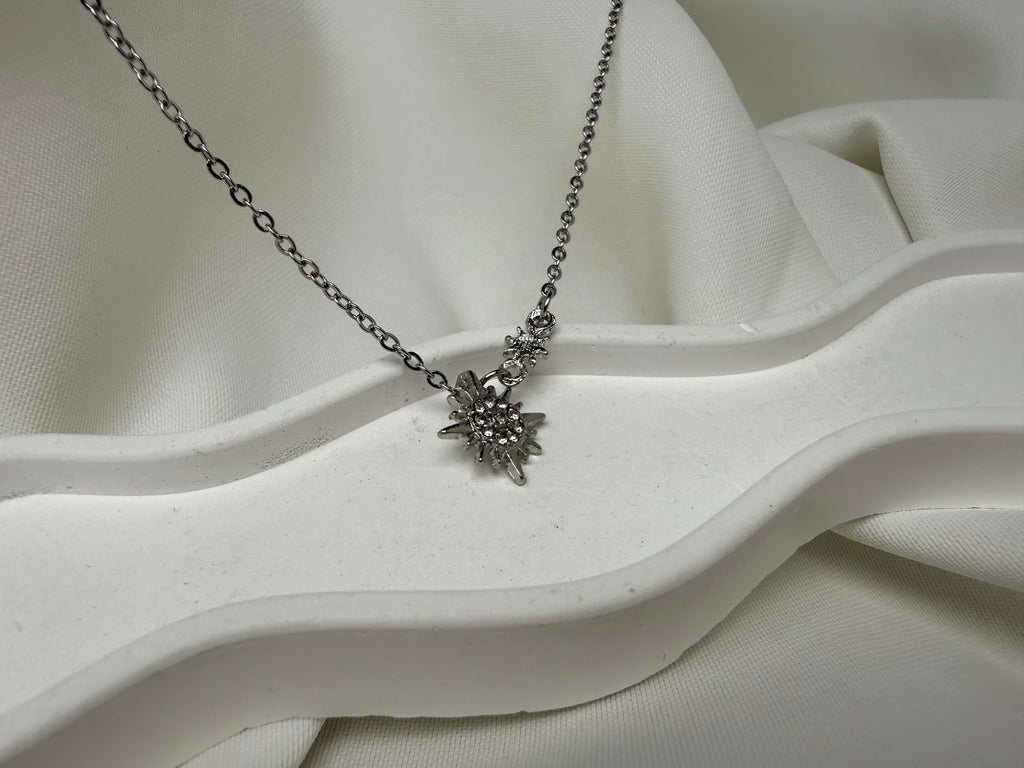 Güneş Yıldız Minimal Çelik Kolye