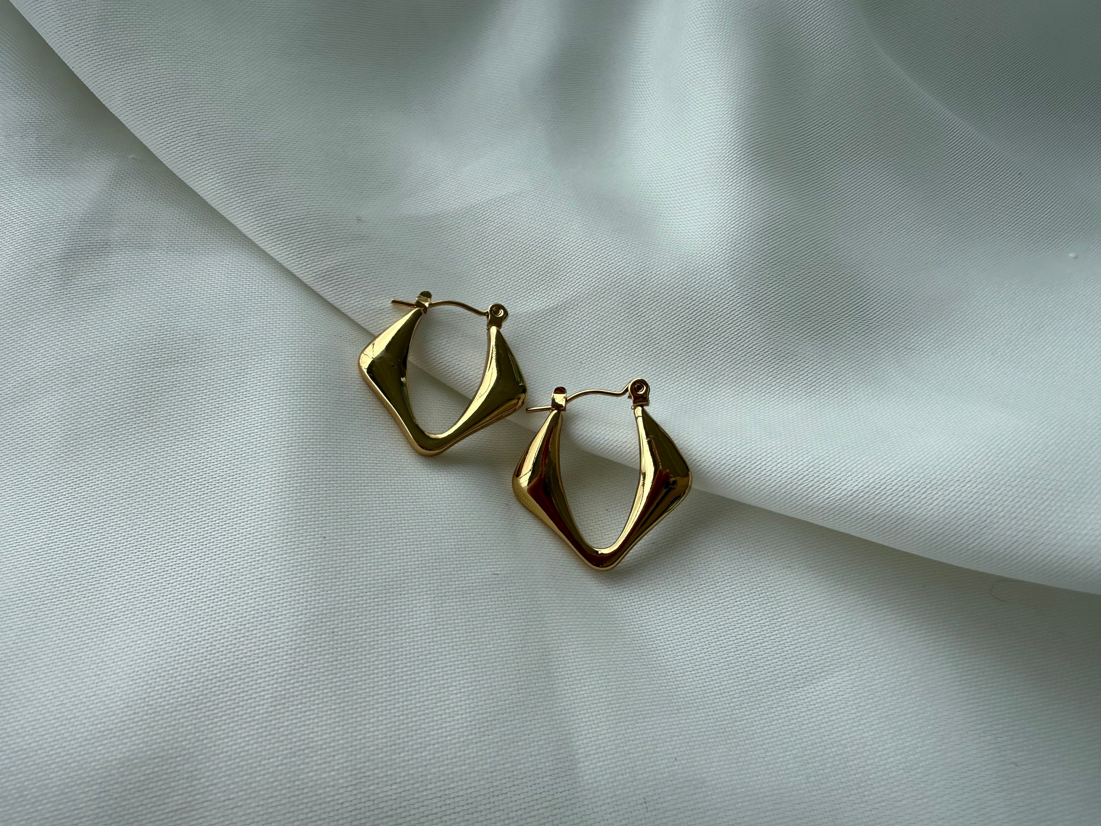 Kare Tasarım Çelik Halka Küpe