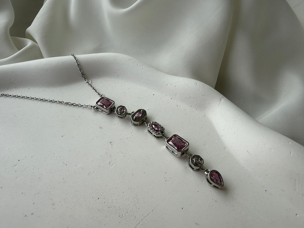 7 Element Pembe Taşlı Çelik Y Kolye