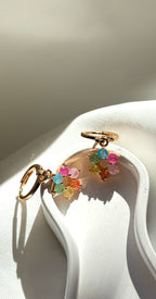 Renkli Taşlı Sallantılı Çiçekli Çelik Küpe