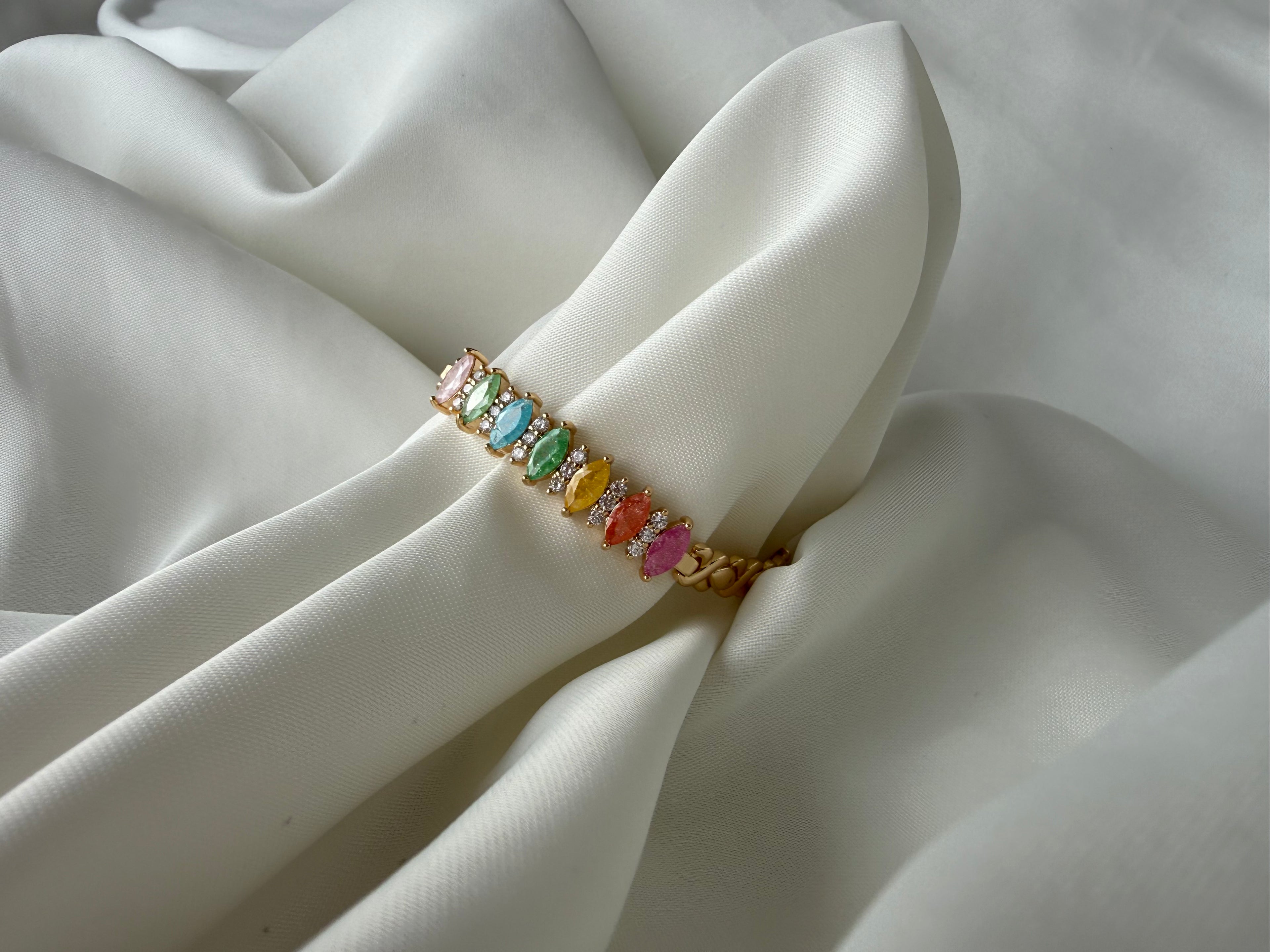 Gökkuşağı Renklerinde Zirkon Taşlı Çelik Zincir Bileklik