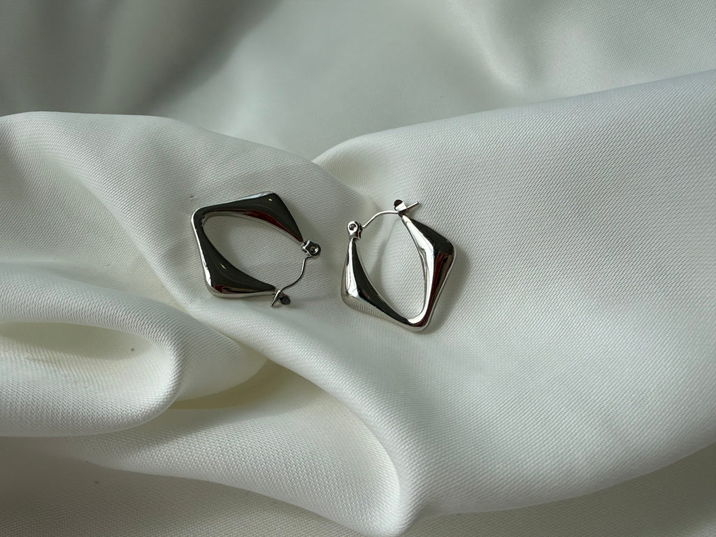 Kare Tasarım Çelik Halka Küpe