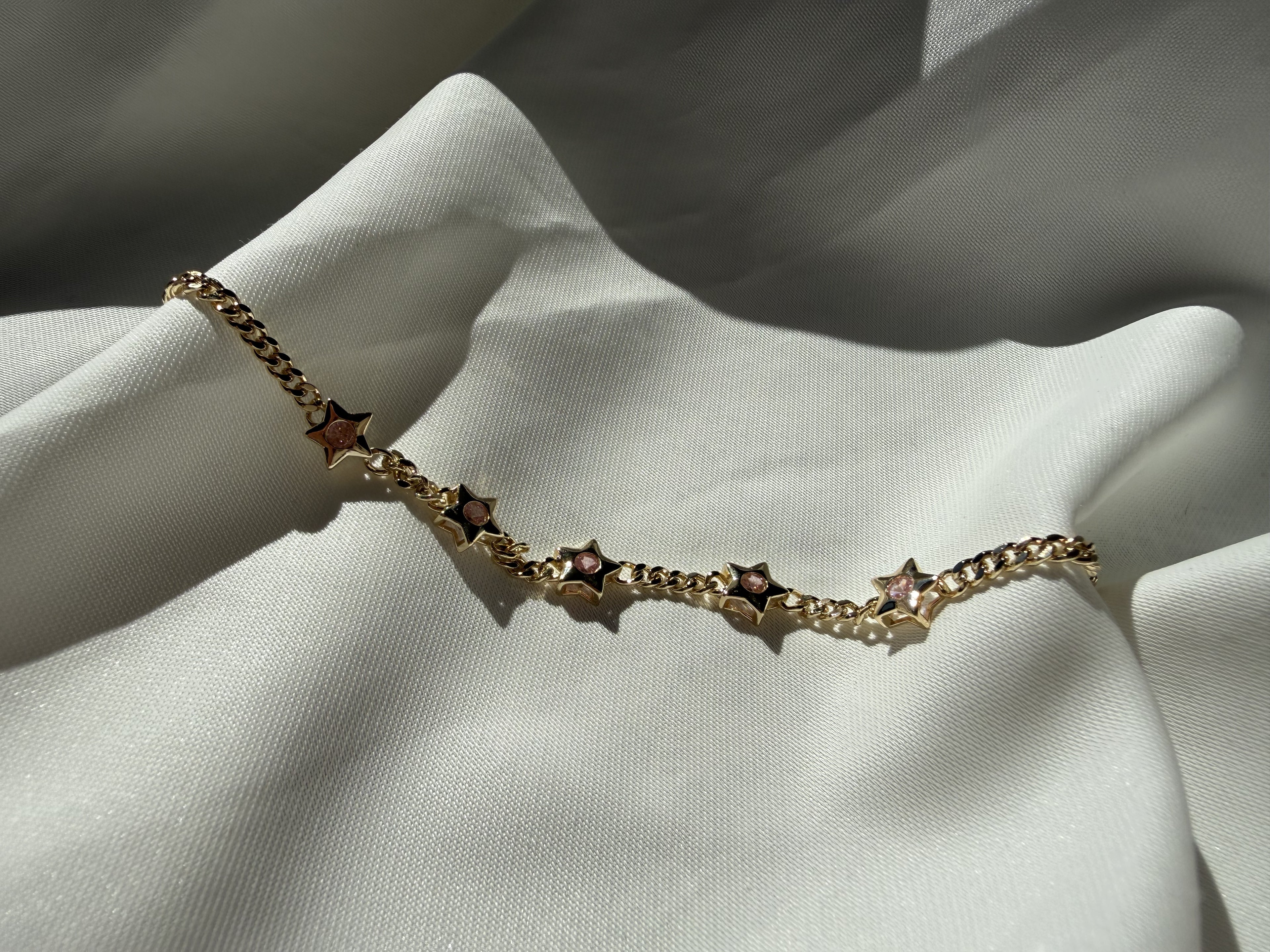 Pembe Zirkon Taşlı Yıldızlı Çelik Bileklik